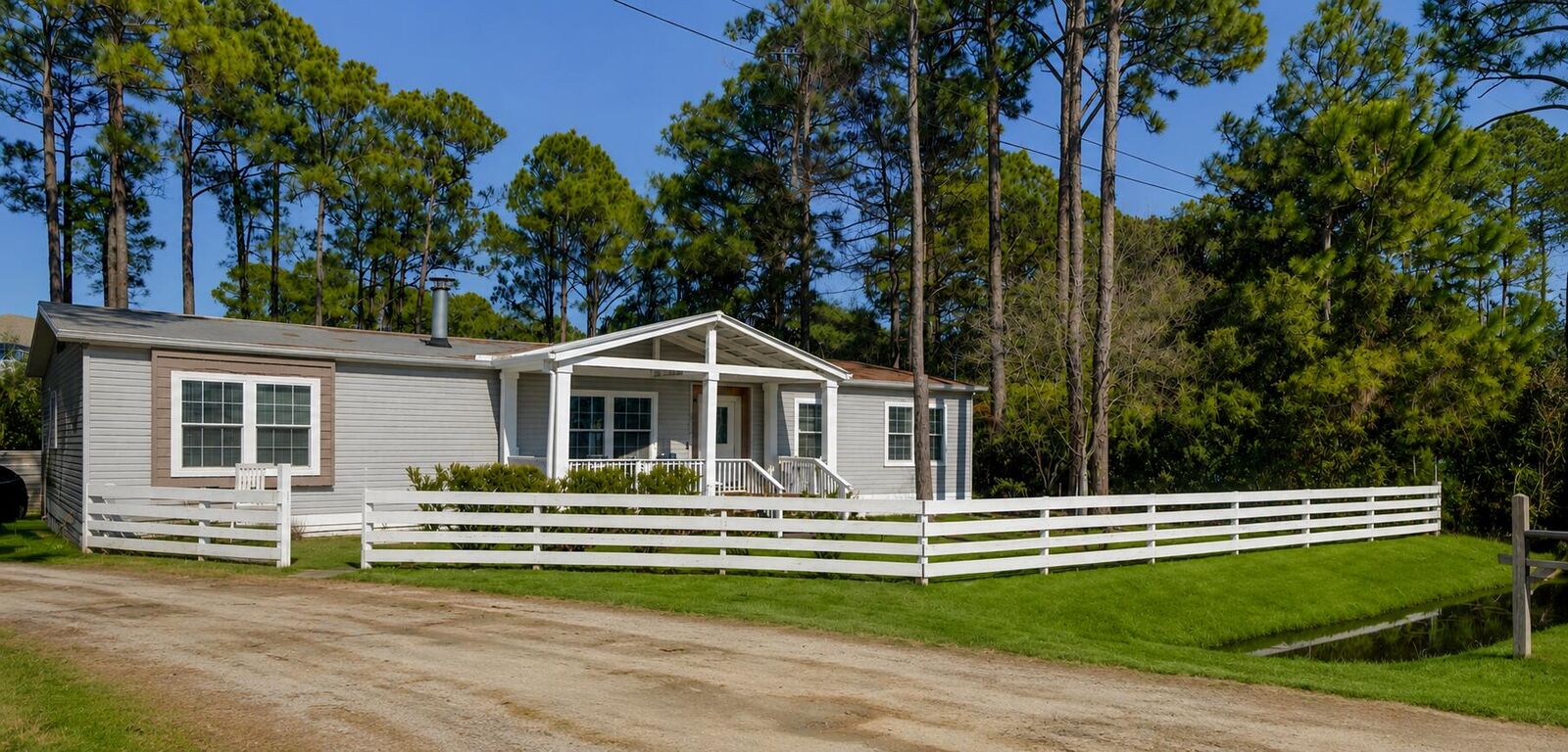 Property Photo:  167 Starlight Lane  FL 32459 