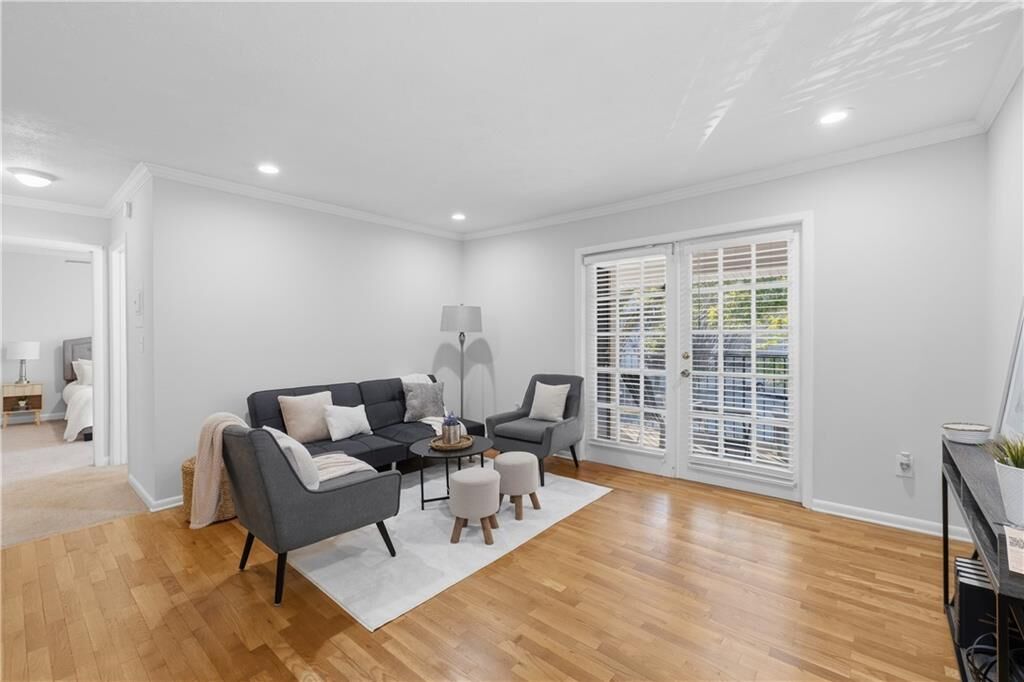 Property Photo:  1150 Collier Road NW 6H  GA 30318 