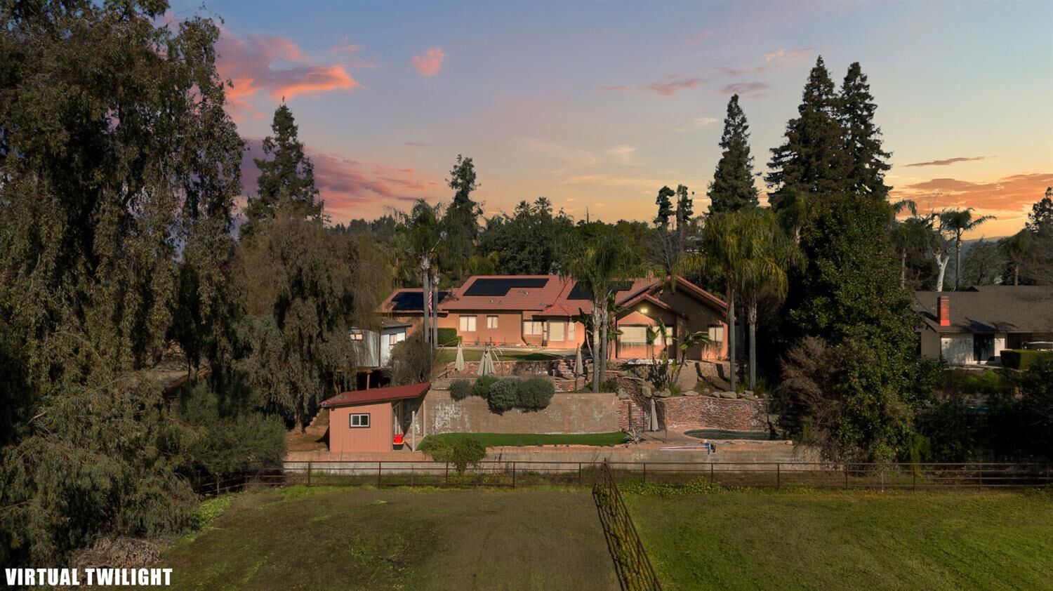 Property Photo:  915 S Strathmore Avenue I  CA 93274 