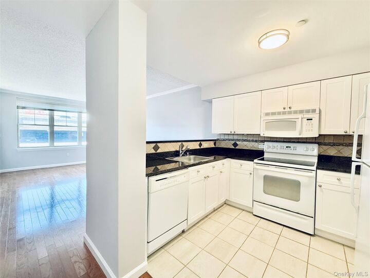 Property Photo: 300 Mamaroneck Avenue 617 NY 10605