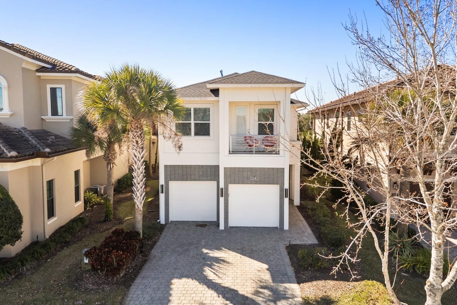 Property Photo:  1216 Castle Pines Court  FL 34747 