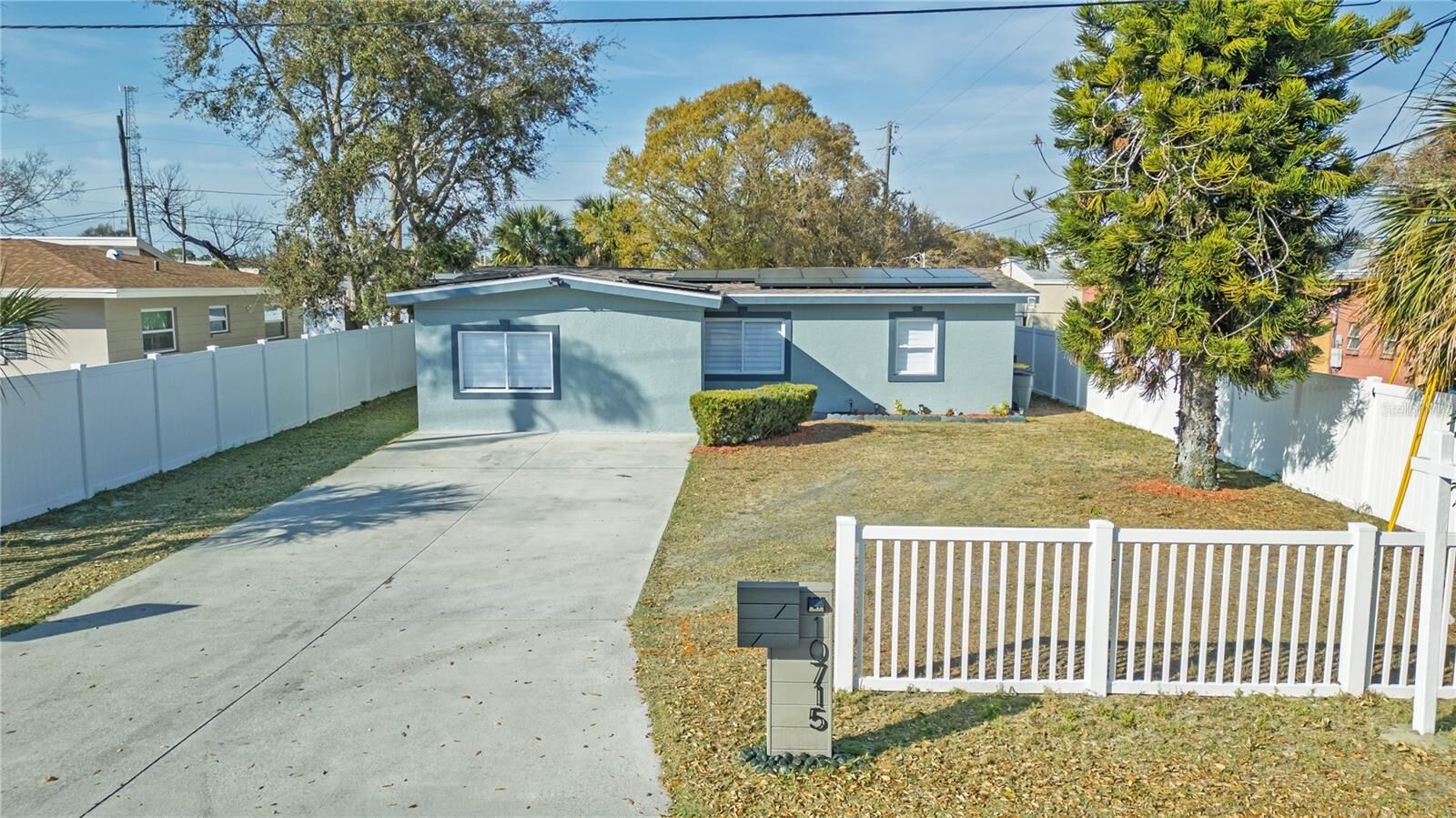 Property Photo: 10715 64th Ave FL 33772