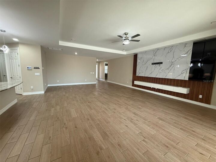 Property Photo:  1451 Vermouth Lane  FL 33983 