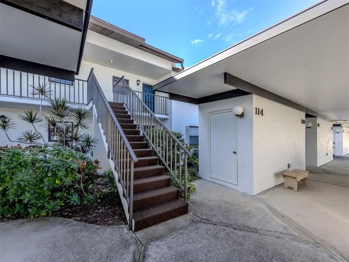 Property Photo: 1211 Capri Isles Boulevard 114 FL 34292