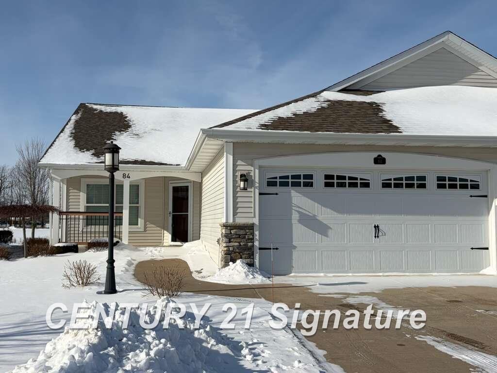 Property Photo:  84 Tuscany Circle  MI 48603 