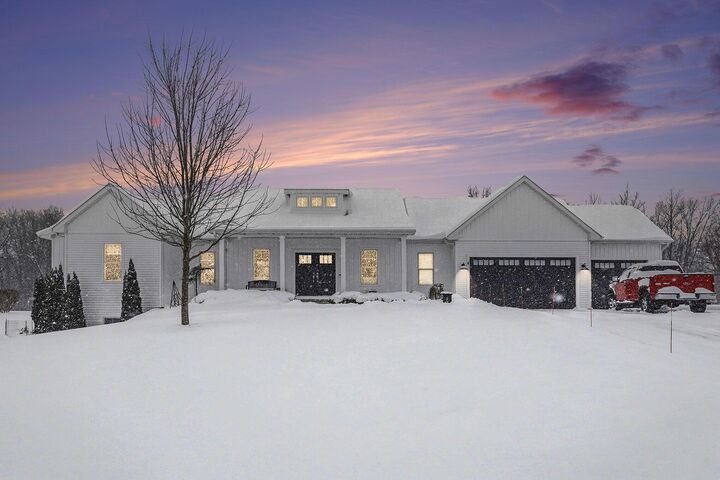 Property Photo:  5956 Hidden Oak Avenue  MI 49083 