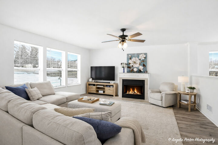 Property Photo: 1909 Kennedy Drive IL 60050