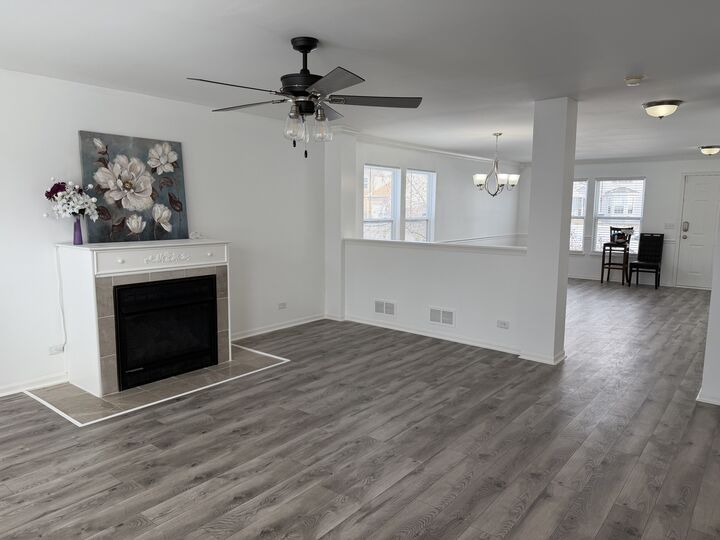 Property Photo:  1909 Kennedy Drive  IL 60050 