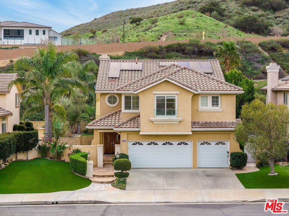 Property Photo:  20250 Wynfreed Lane  CA 91326 
