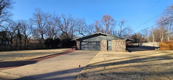 Property Photo:  1349 Quail Ln.  OK 74604 