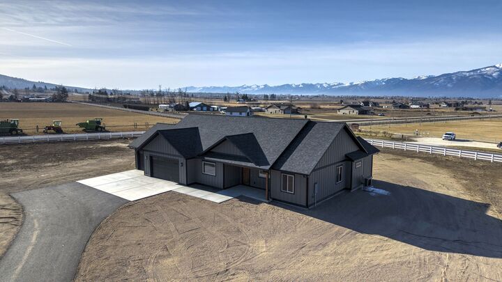 Property Photo:  819 Chieftain Court  MT 59870 