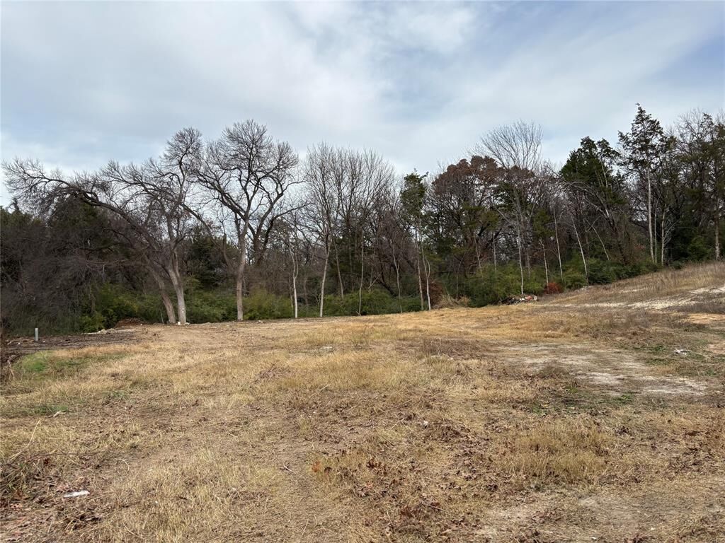 Property Photo:  12 Toluca Avenue  TX 75224 