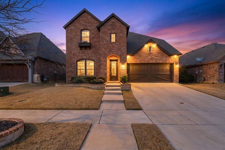 Property Photo: 1104 9th Street TX 76226