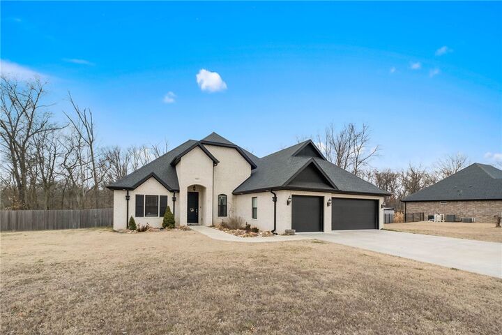 Property Photo: 12424 Wildwood Drive AR 72756