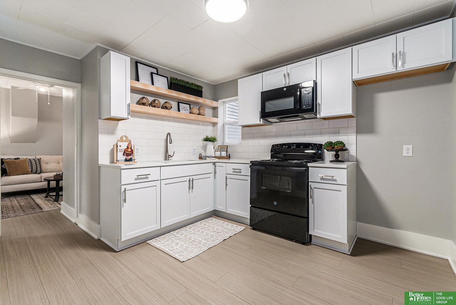 Property Photo: 5239 S 21st Street NE 68107