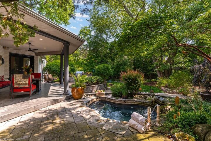 Property Photo:  34 Harrington Place  ON L9G 4Z2 