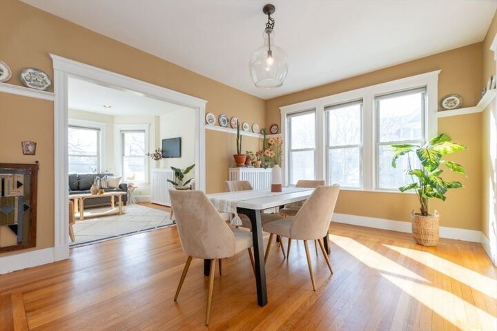 Property Photo:  62 Everett St 2  MA 02474 