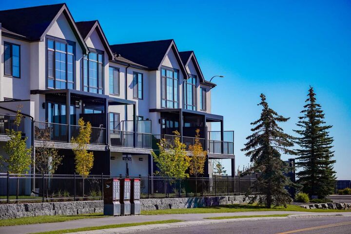 Property Photo:  1700 73 Street SW 102  AB T3H 0J6 