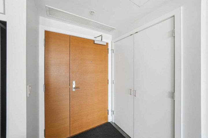 Property Photo:  510 6 Avenue SE 1604  AB T2G 1L7 