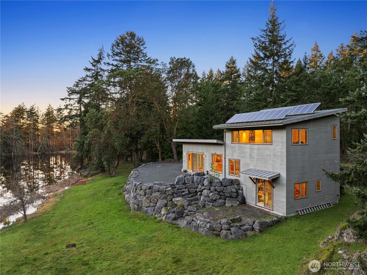 Property Photo:  96  Pleasant Pond Lane  WA 98250 