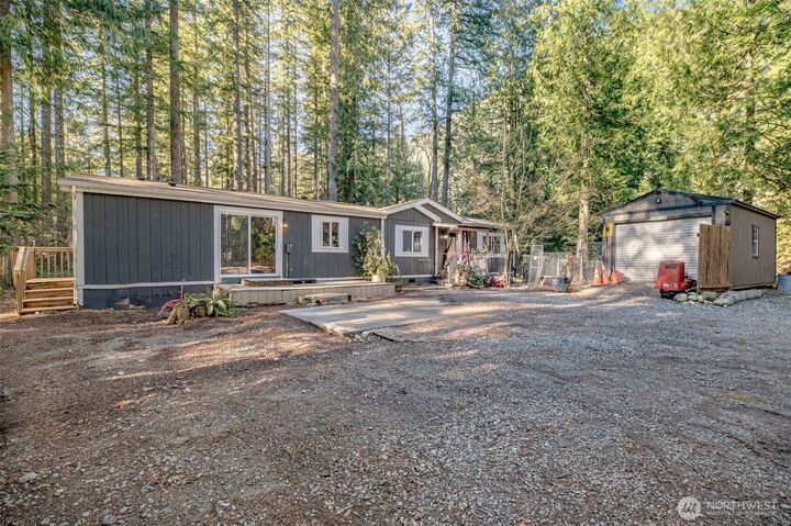 Property Photo: 19508 River Place WA 98256