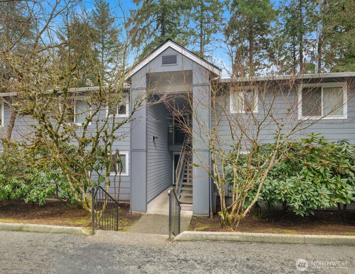 Property Photo:  10022 NE 127th Place C114  WA 98034 