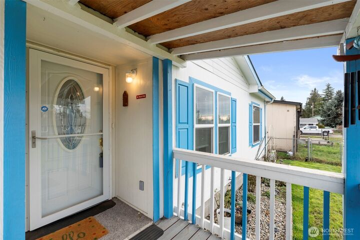 Property Photo:  1516  Oxford Avenue  WA 98531 