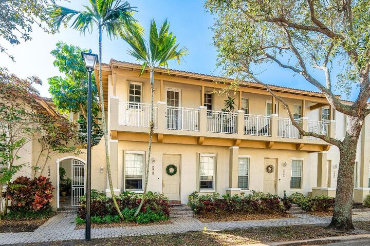 Property Photo: 510 NW 24th Avenue FL 33426