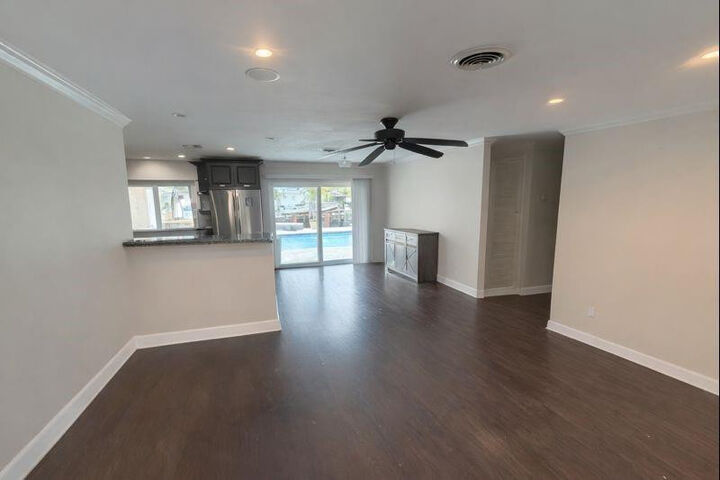 Property Photo:  730 SE 3rd Terrace  FL 33060 
