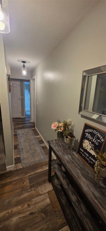 Property Photo:  2220 Parkdale Drive  IN 47374 