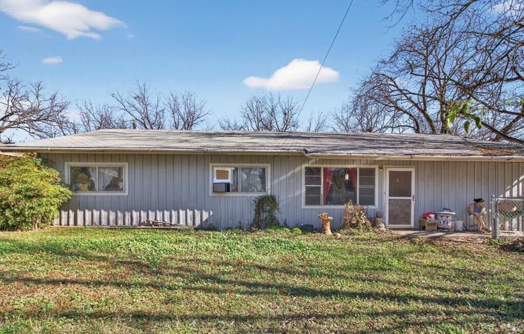 Property Photo:  804 Jay St  TX 76837 
