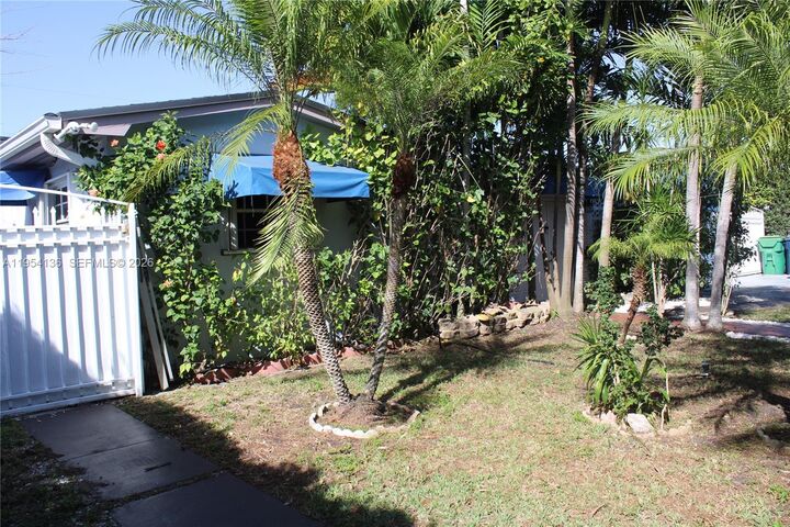 Property Photo: 6030 SW 93rd Ct FL 33173