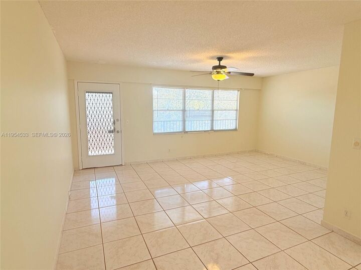 Property Photo:  850 SW 133rd Ter 416B  FL 33027 