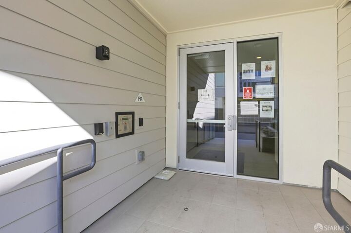 Property Photo: 10 Kennedy Place 201 CA 94124