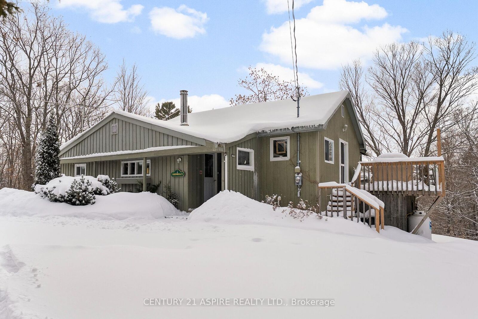 Property Photo:  72 Maplewood Road  ON K0J 1L0 