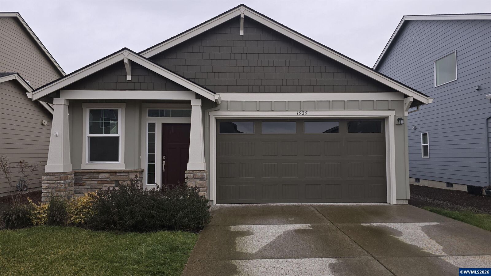 Property Photo:  1525 Stasny Av SE  OR 97322 