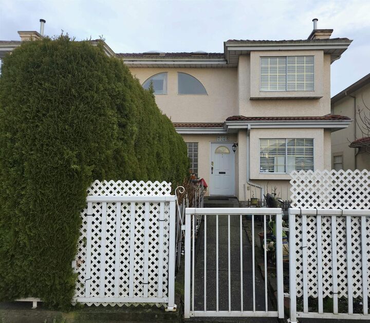 Property Photo: 7138 Fraser Street BC V5X 3V7