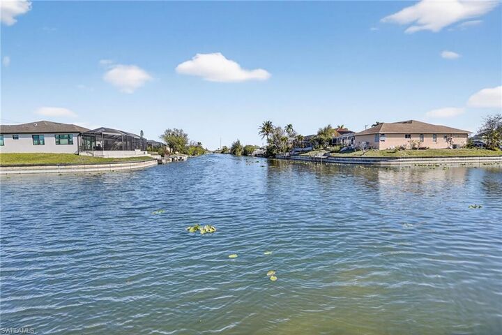 Property Photo:  309 NW 5th Ter  FL 33993 