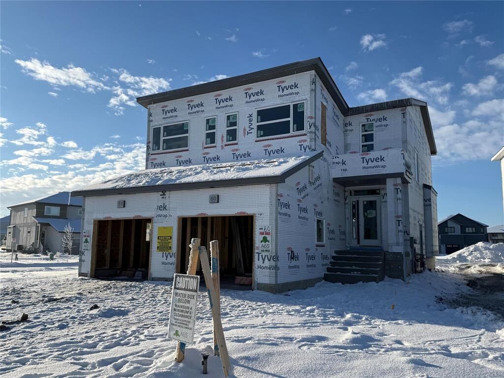 Property Photo: 60 Harvest Lane MB R5A 0B3
