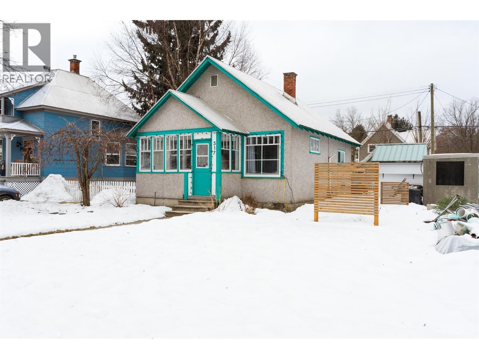 Property Photo:  517 Second Street West  BC V0E 2S0 