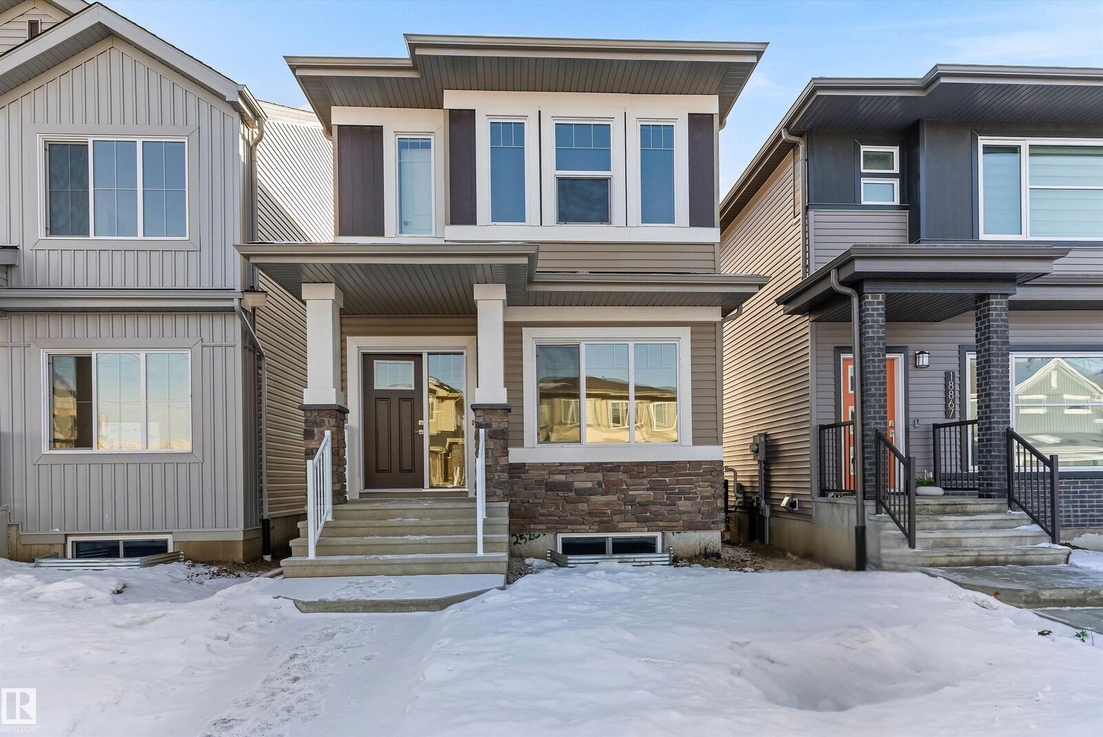 Property Photo:  18863 29 Avenue NW  AB T6M 3C5 