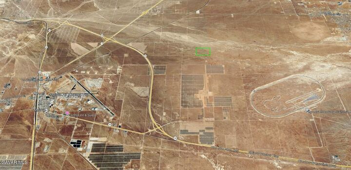 Property Photo: 2500 E Rosewood Boulevard CA 93505