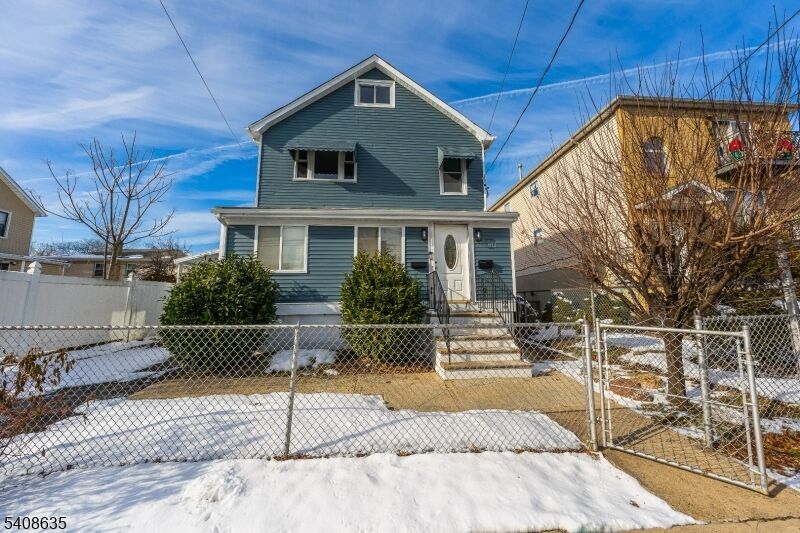 Property Photo:  811 Jackson Ave  NJ 07036 
