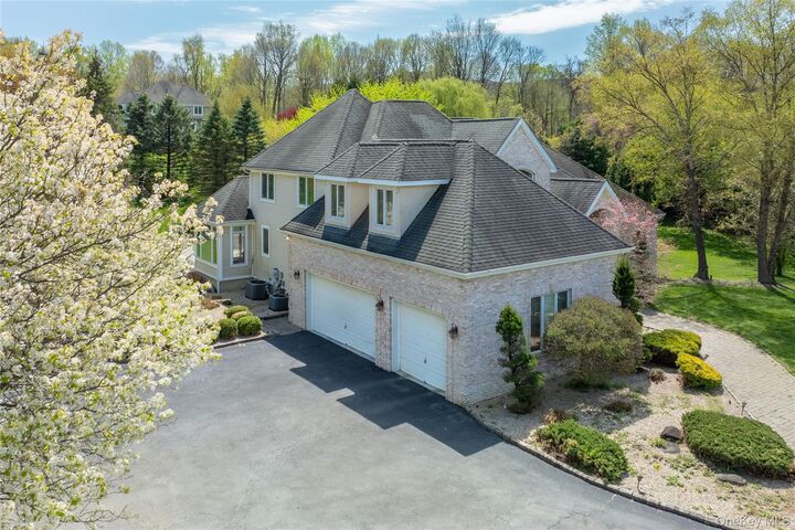 Property Photo:  59 Wintergreen Place  NY 12533 