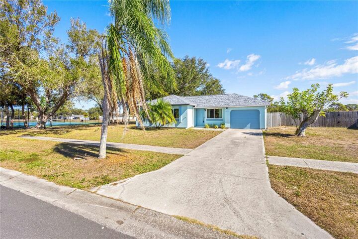 Property Photo: 6057 Myrtlewood Road FL 34287
