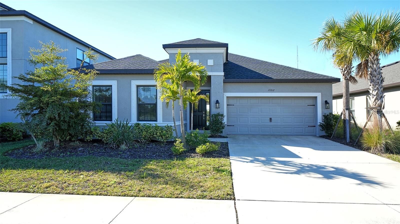 Property Photo:  15312 Shady Palms Lane  FL 34275 