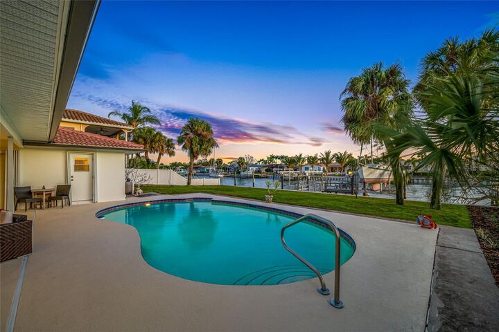 Property Photo:  4372 46th Avenue S  FL 33711 