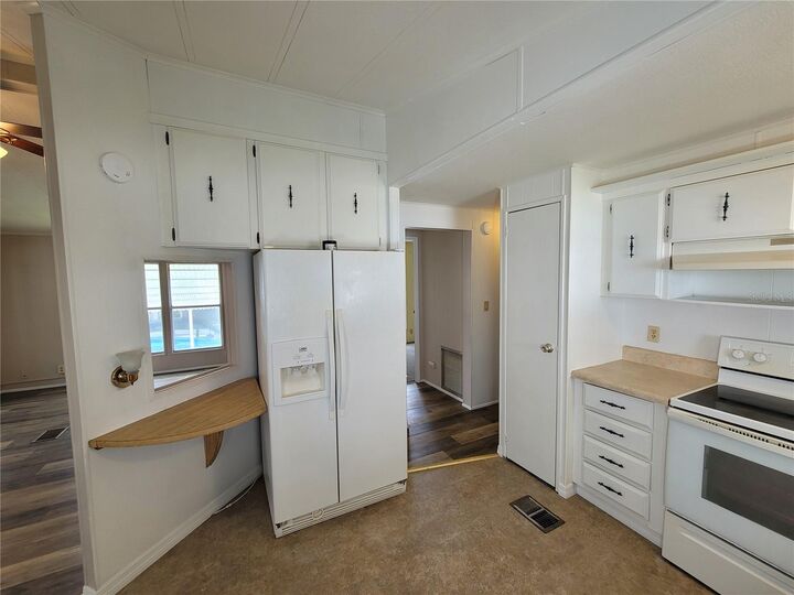 Property Photo:  7209 El Meyers Street  FL 33541 