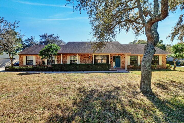 Property Photo: 4318 Woodtree Lane FL 32835