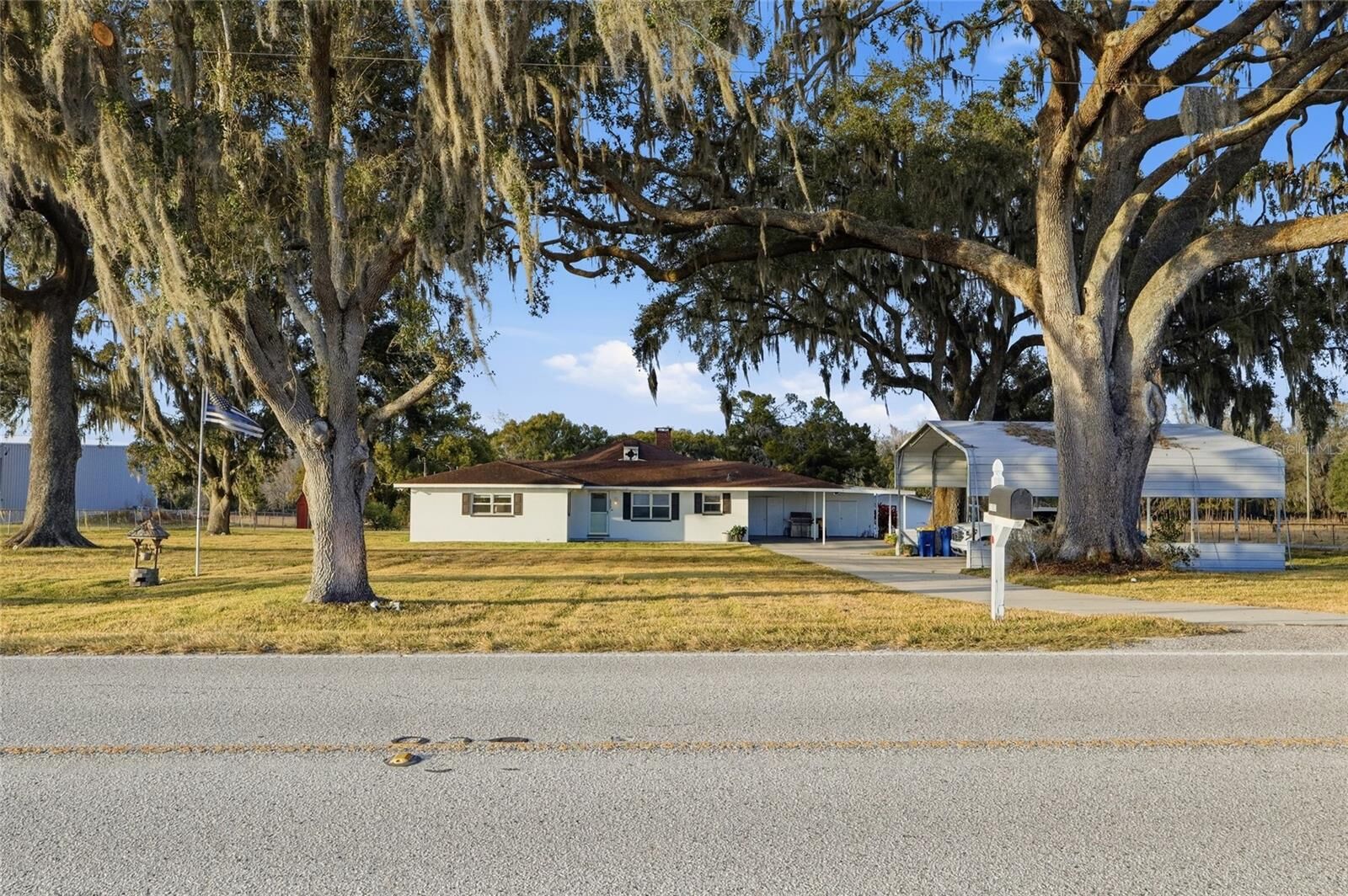 Property Photo: 31505 Saint Joe Road FL 33525
